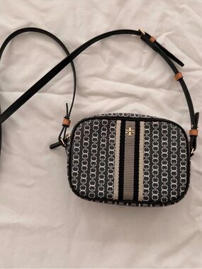 Pre owned Tory Burch Navy and white Patterned Crossbody Bag